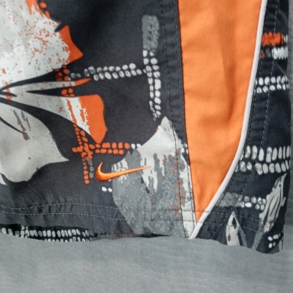 Nike Swim men's Large drawstring swim shorts. Sz 38-40×8". 324 51pm - Picture 3 of 7